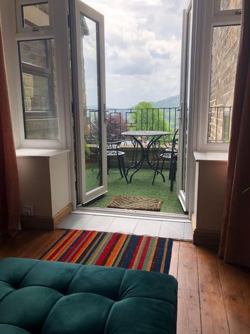Hilltop House Is A Welcoming 2 Bedroom Property Matlock  Exterior photo